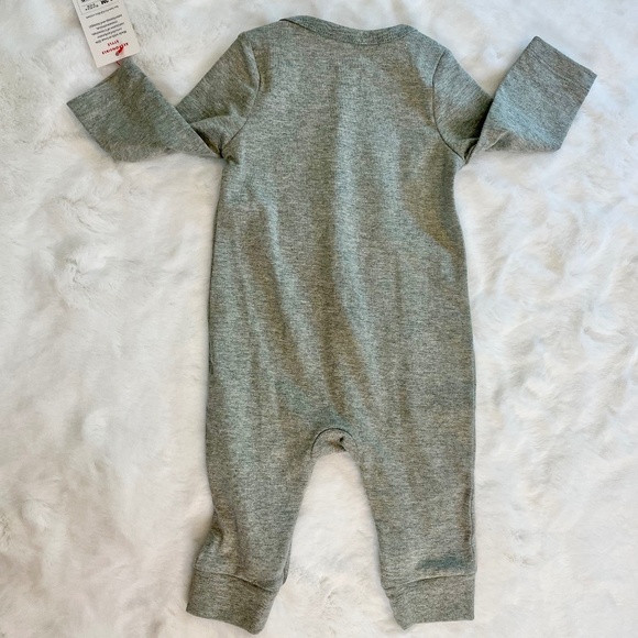 Cat & Jack Gray Playsuit "Feeling Nap-Tastic" Snap Leg Closure 0-3M - NWT - Picture 3 of 10
